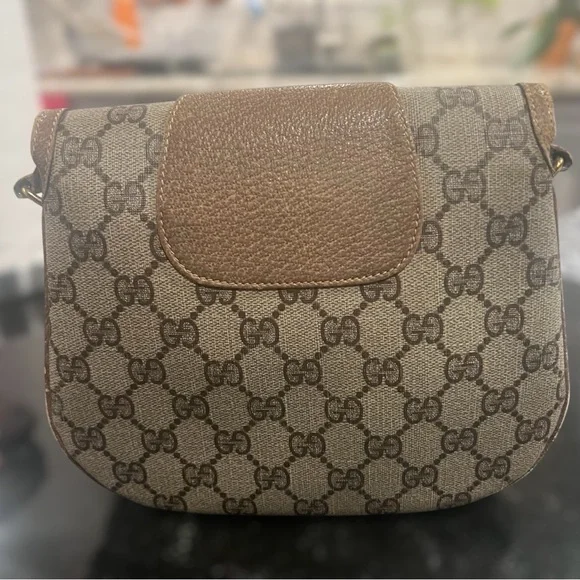 GUCCI Vintage GG Monogram Small Flap Shoulder/Crossbody Bag - Picture 4 of 12